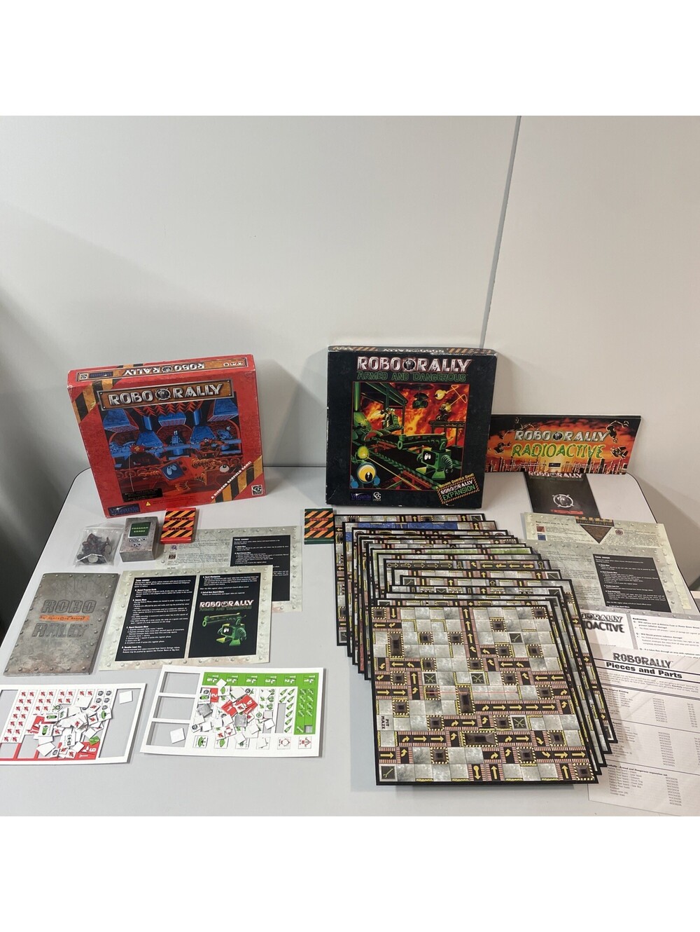 Robo Rally + Armed And Dangerous expansion 1994/1995 WOTC Richard Garfield